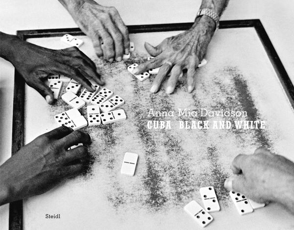 Anna Mia Davidson – CUBA: Black and White