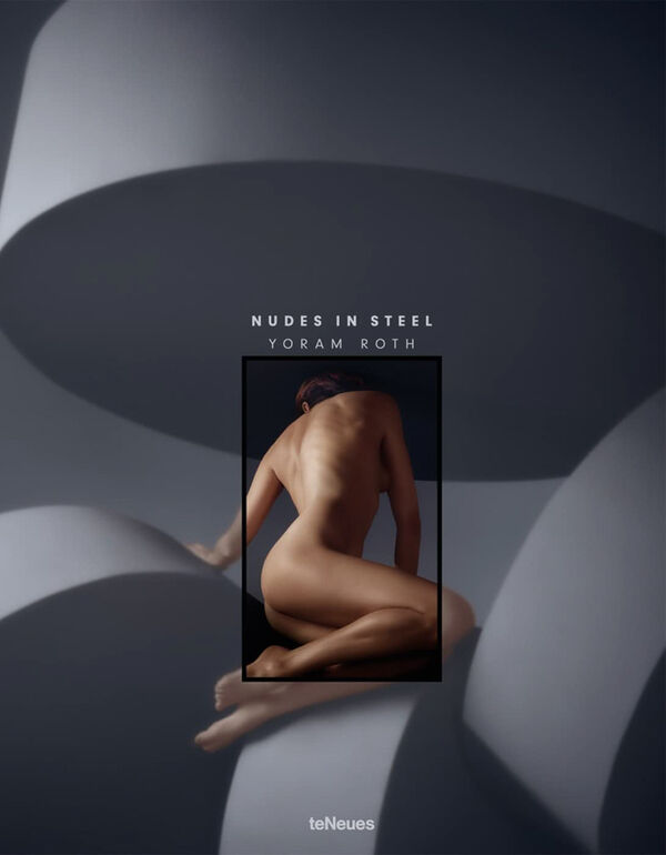 Yoram Roth – Nudes in Steel